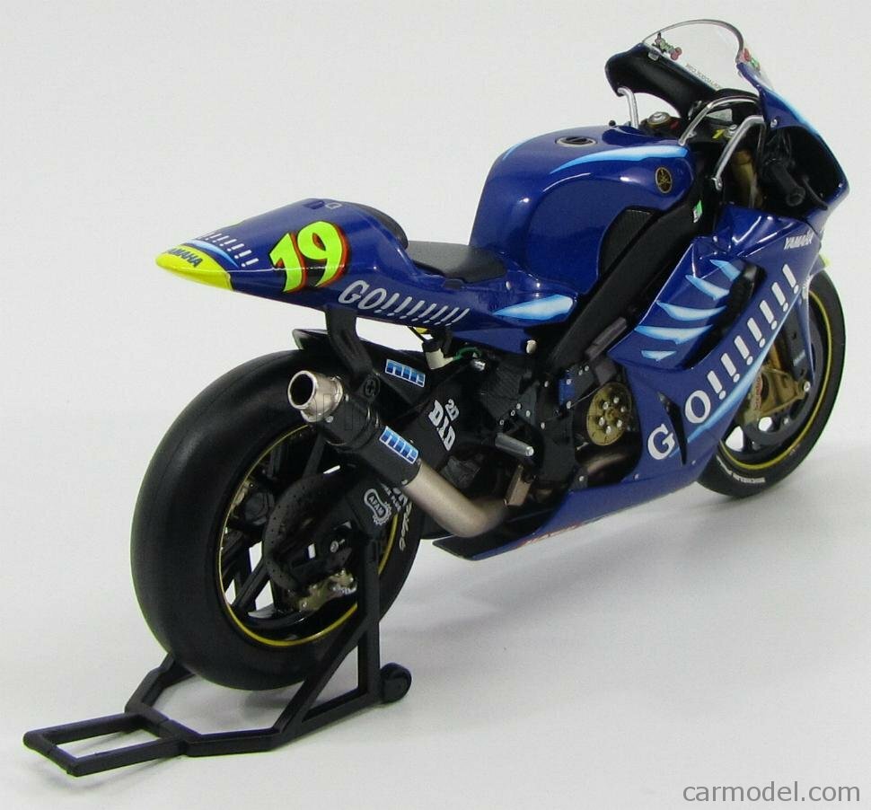 Minichamps YAMAHA - YZR-M1 #19 MOTOGP 2003 O.JACQUE 1:12