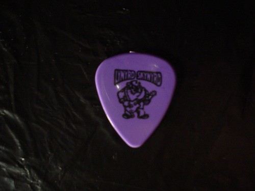 LYNYRD SKYNYRD Tazmanian Devil Logo LEGEND RaRe Old Concert Tour Pur GUITAR PICK