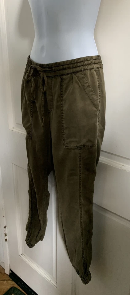HEI HEI Anthropologie ¡NUEVO! Pantalones de chándal cargo caqui verde Lyocell con cordón XXS Foto 4 de 4
