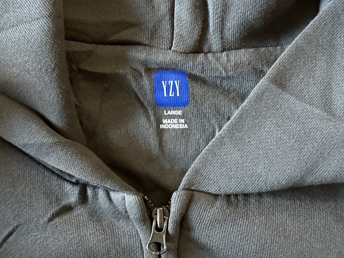 Size L - Yeezy Gap Double Layered Heavyweight Zip Hoodie in Grey