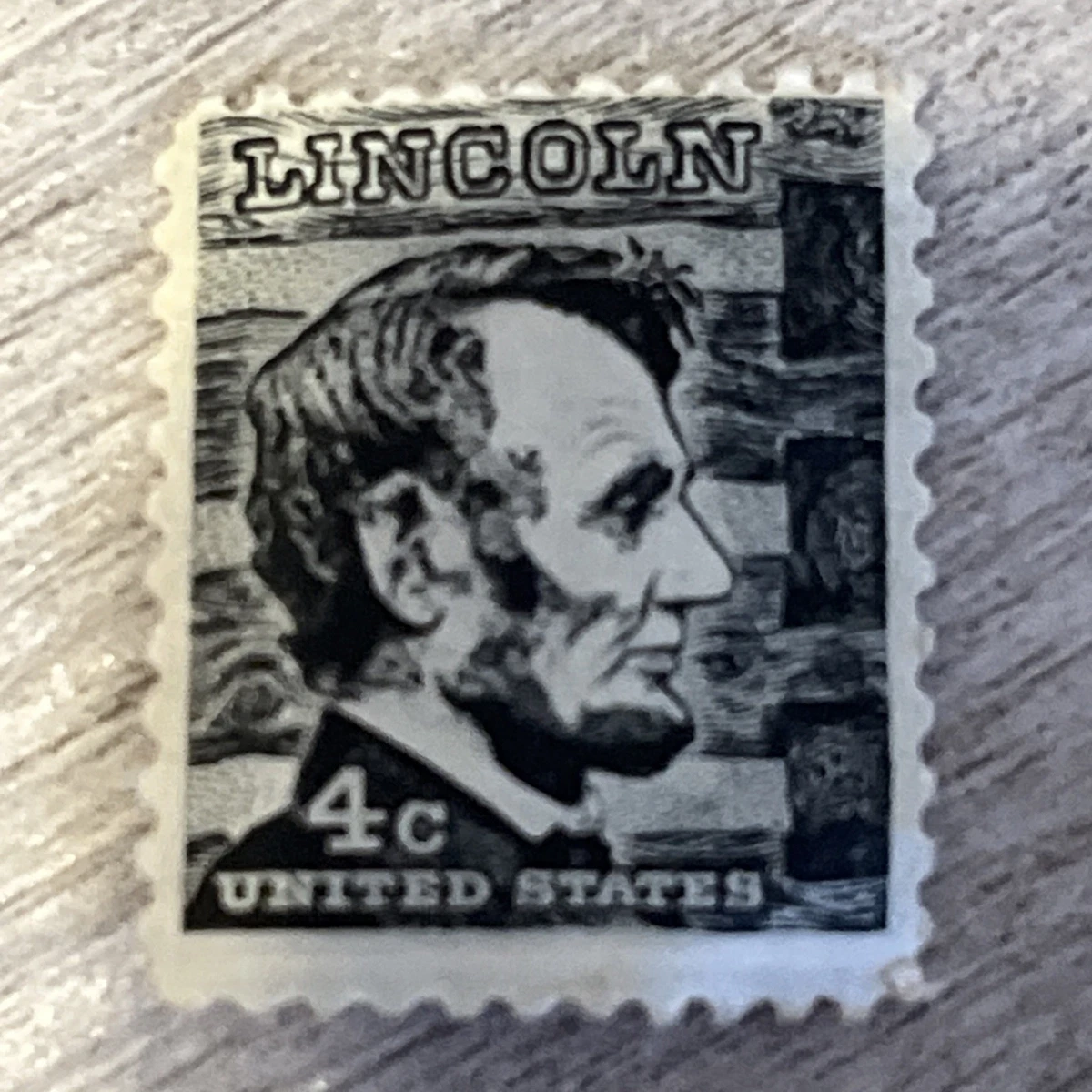 米国ビンテージ使用済切手　4￠リンカーン 米国エイブラハム・リンカーン4セント使用済切手 米国ビンテージ使用
