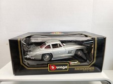 BURAGO 1954 MERCEDES BENZ 300 SL GULLWING DIE CAST NEW 1/18 SCALE