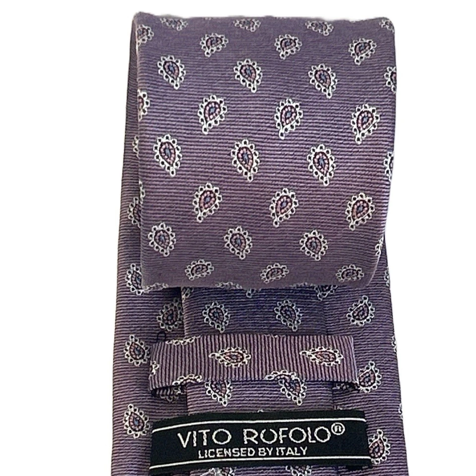 Corbata Vito Rofolo Hombre Lavanda 100% Seda Medallón Púrpura 58” X 3 1/2” Foto 2 de 4