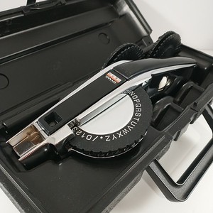 Dymo 1570 Chrome Professional Deluxe Label Maker w/ Wheels & Case