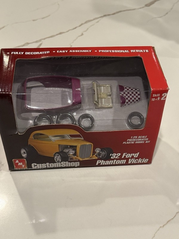 🚨AMT 1932💜Ford💜Phantom🔥Vickie CustomShop🔥1/25 Model Collectible