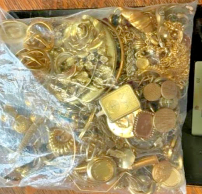 1 Pound ''GOLDTONE'' Jewelry - Bulk buy, Scrap lot, craft- #SF2G95