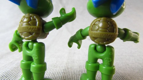 Two Viacom Slightly Articulated Tiny Teenage Mutant Ninja Turtles - Picture 5 of 10