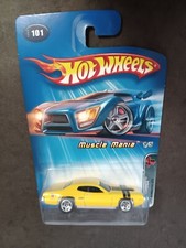 HOT WHEELS 2004 1971 Plymouth GTX, Yellow, Muscle Mania 1/64 scale diecast