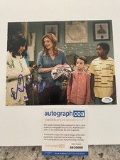ANNELIESE VAN DER POL SIGNED That’s So Raven Raven’s Home 8x10 Photo ACOA Disney