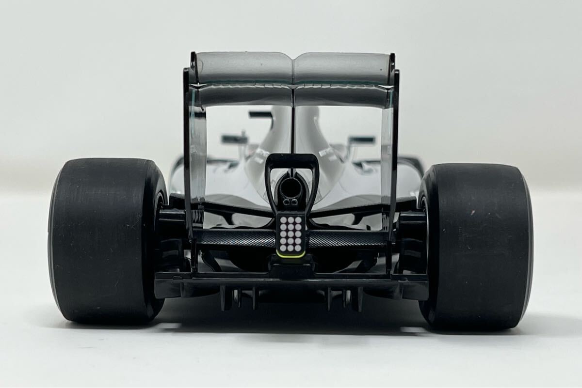 Mini Champs 1/18 Mercedes Amg F1 W07 Hybrid Nico Rosberg Mini Champs 1/18 Mercedes Amg F1 W07 Hybrid Nico Rosberg