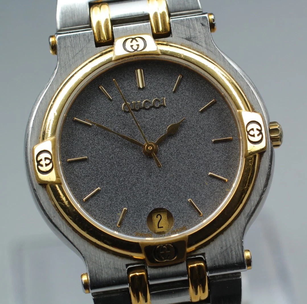 Vintage Gucci 9000M Black Gold 32mm Men's Quartz Watch