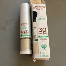 Hawaiian Tropic Mineral Protection Sunscreen Powder SPF 30 UVA plus UVB.