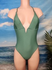 NWT Cupshe Womens One Piece Swimsuit Size Medium Green Color Deep V front