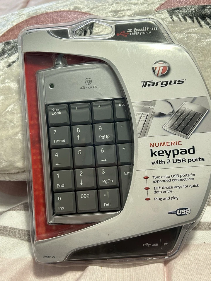 Targus Numeric Keypad with 2 USB ports for PC New/Sealed #19 - Image 3 of 4