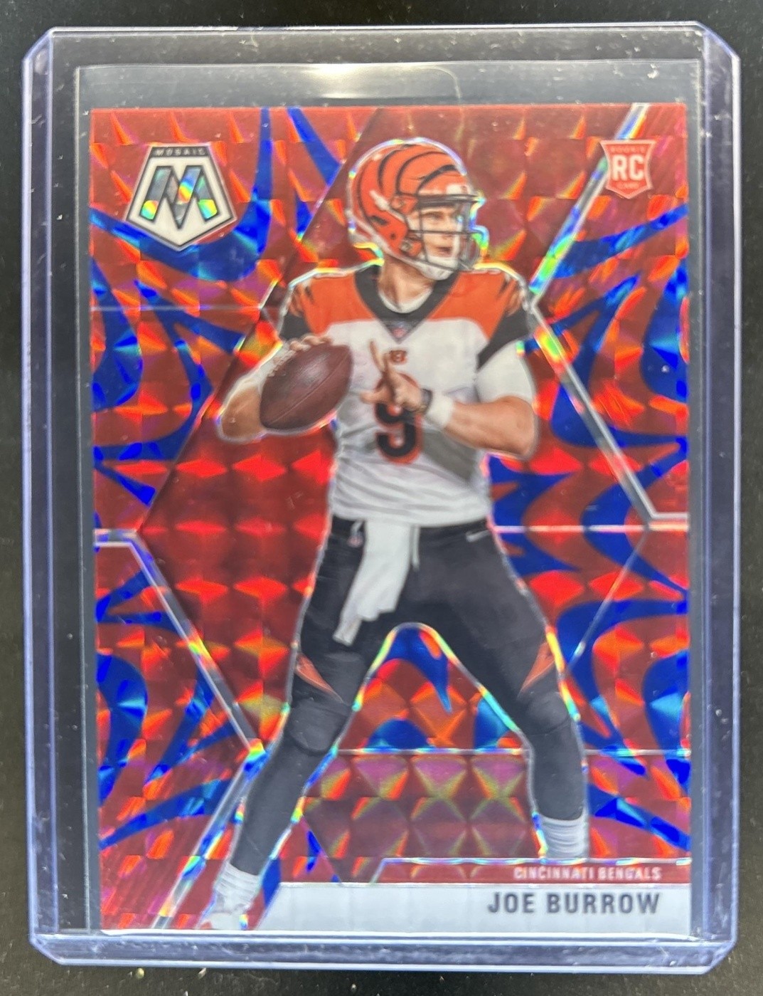 2020 Panini Mosaic Joe Burrow RC Prizm Reactive Blue Rookie #201 Bengals