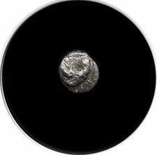 JUDAEA, Macedonian Period. Hezekiah. 332-302 BC. AR half-ma’ah, Duck, NGC Ch F