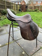 17 Zoll Cliff Barnsby SPRINGENDER Sattelanzug Pferd oder Pony Platzbedarf GP Aushängung