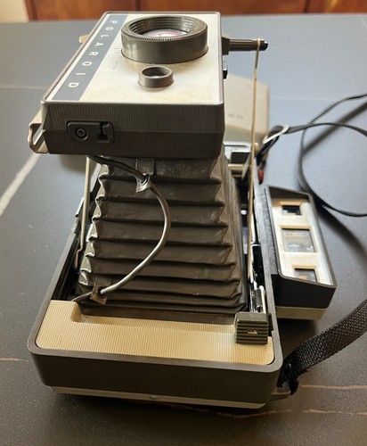 3 Vintage Polaroid Camera Model 100 220 320 Folding Land w/Covers Good Condition - Picture 20 of 24