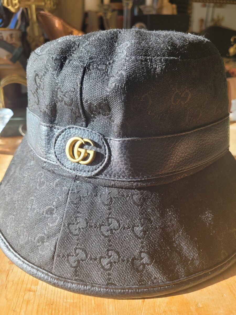 Gucci Unisex Double GG Black Canvas Bucket Hat With Leather Gucci Unisex Double GG Black Canvas Bucket Hat With Leather