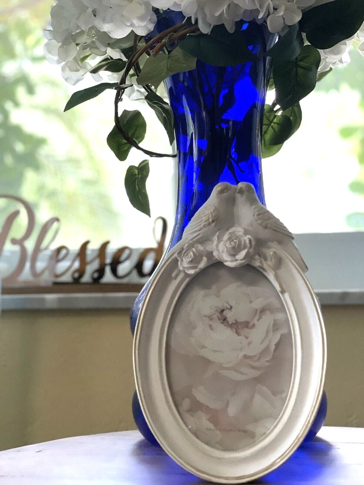 NUEVO Isaac Jacobs Blanco con Acentos Dorados, Resina, Marco de Fotos (4x6 Fotos) Foto 2 de 2