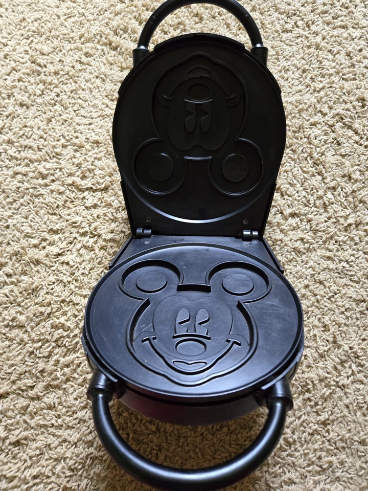 VillaWare Mickey's Waffler Mickey Mouse Single Waffle Maker Model 5555-01 Disney - Imagem 2 de 3