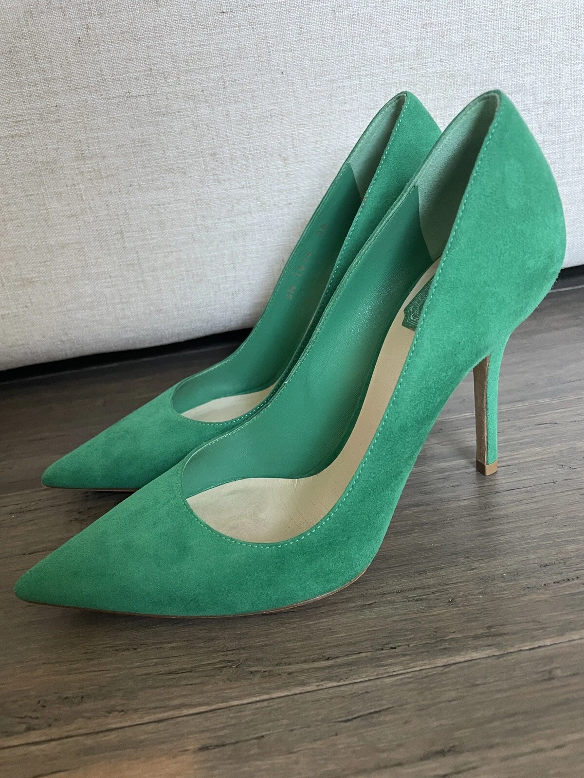 Escarpins orteil pointu en daim dior émeraude