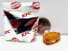 KFC SEALED DOUBLE DOWN SCENTED ICONIC SANDWICH Zuru KFC Mini Brands