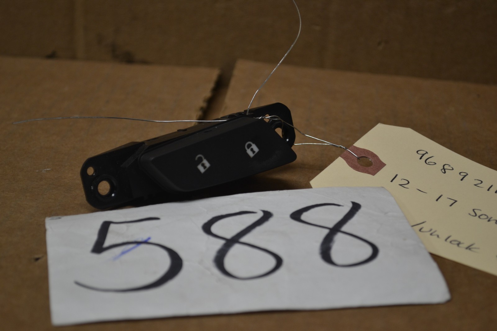 12 13 14 15 16 17 Chevrolet Sonic Lock-Unlock Switch Control Power #588-S