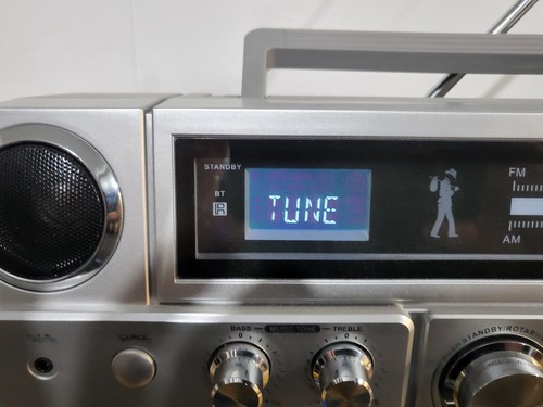 Flea-Market Large Retro Boombox CD Tape Aux Bluetooth Radio USB Boxed! - Picture 8 of 14