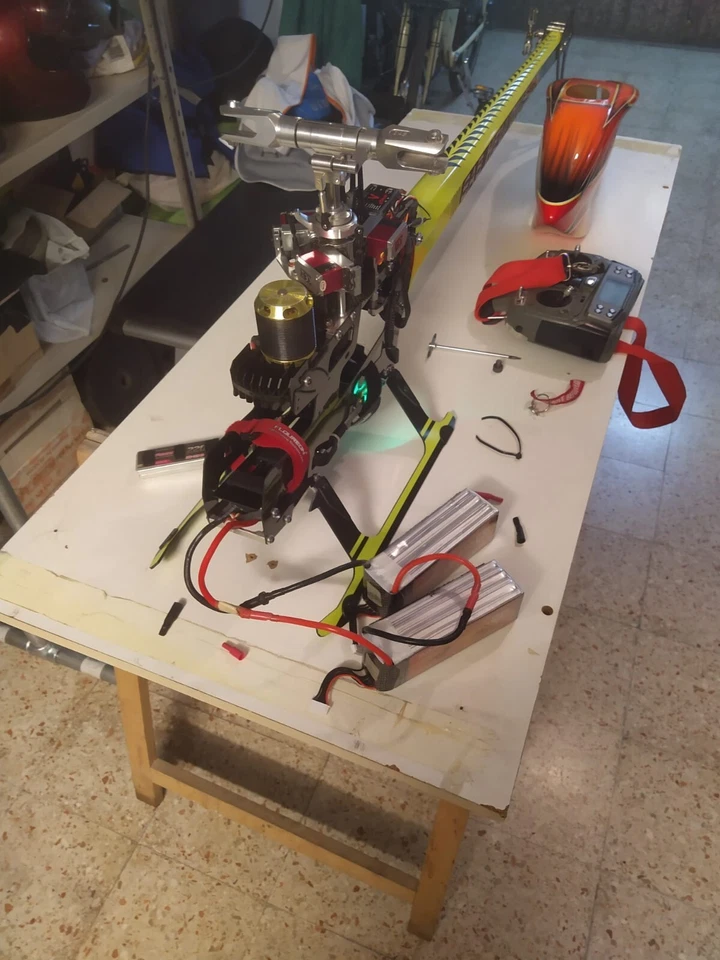 ELICOTTERO ELETTRICO "SAB-GOBLIN 700"  COMPLETO DI ELETTRONICA PROFESSIONALE - Immagine 4 di 4