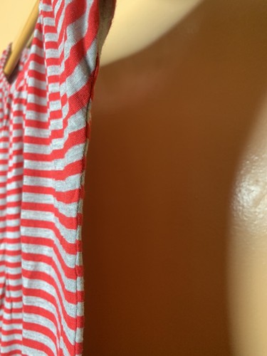 Fame For Fifteen Women's Sz Medium Blouse Scoop Neck Red Gray Strip Short Sleeve - Picture 9 of 15