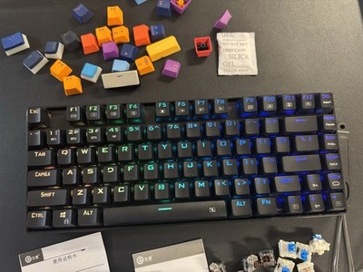E-YOOSO Z-88 RGB Mechanical Keyboard USB-C 2.4Ghz Bluetooth Brown
