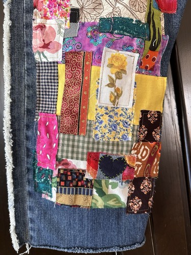 Levi Strauss 514 Custom Upcycled Denim Reworked Patchwork Hippie Appliqué Jeans - Bild 6 von 16
