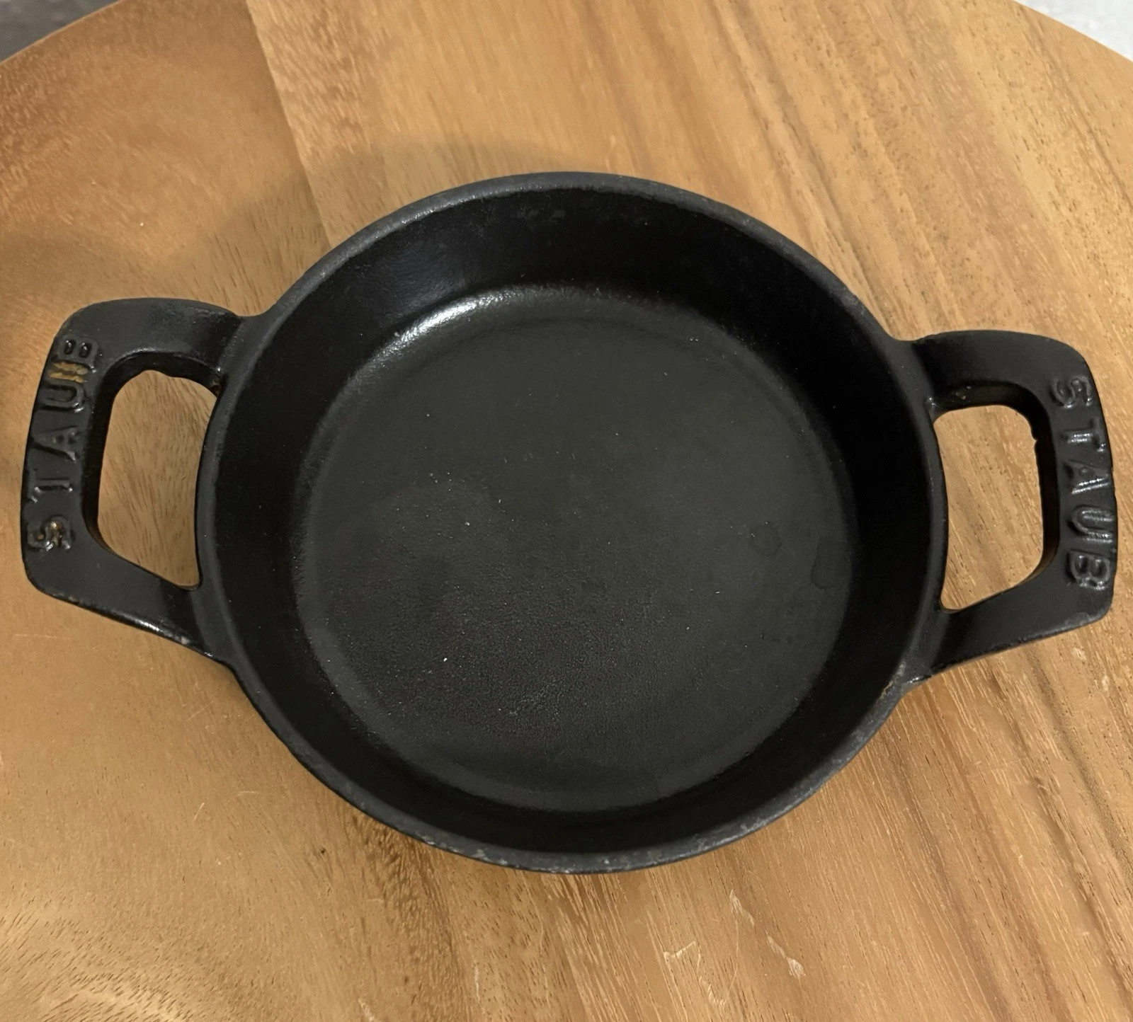 STAUB Cast Iron 12 cm Mini Round Gratin Baking Dish Black Matte Made In France