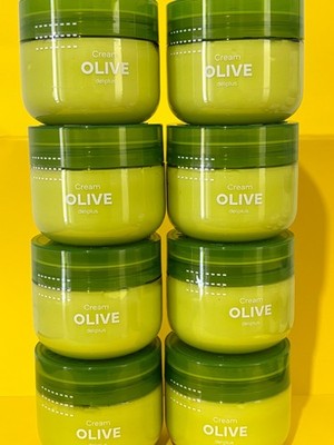 Set von 8 x 300 ml - FEUCHTIGKEITSSPENDENDE KÖRPERCREME MIT OLIVENÖL