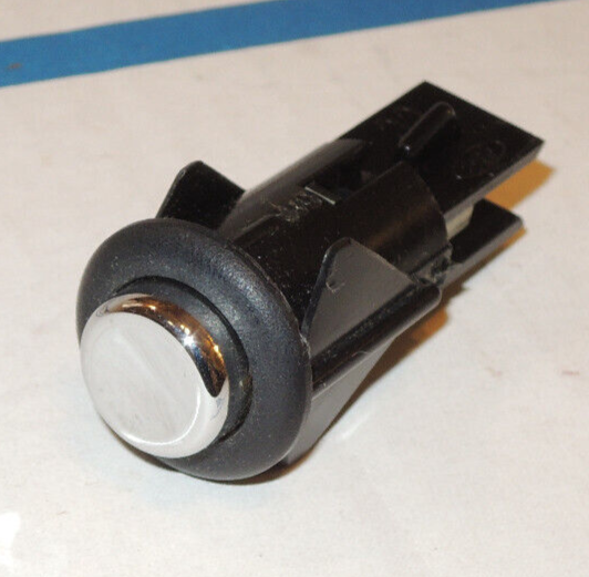 92 06 Town Car Crown Vic Grand Marquis Fuel Door Release Switch Gas