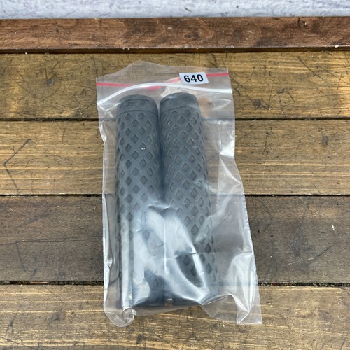 Vintage GT Grips Diamond OG 90s Mountain Bike Karakoram ATB MTB Tri Cuts 1990s - 第 11/11 張圖片