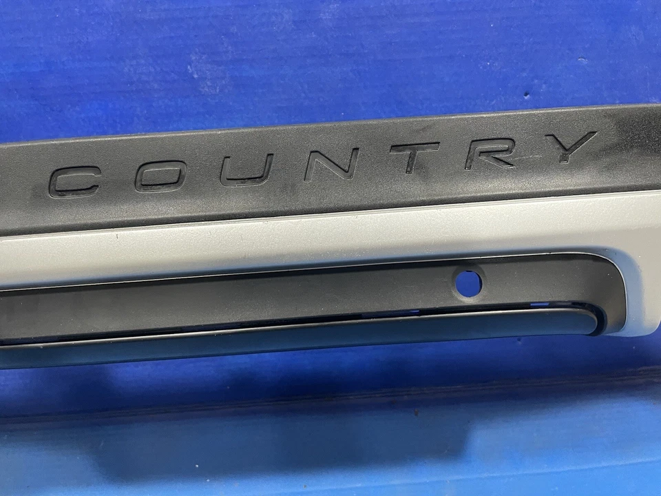 Parachoques trasero Volvo V60 S60 Cross Country 2015-2017 cenefa inferior OEM Foto 3 de 4