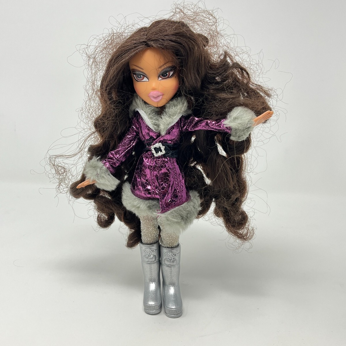 Bratz Wintertime Collection Yasmin Doll Original Outfit & Shoes