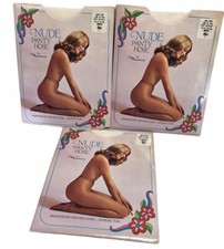 Vtg NOS 1970s 3pr Nude Pantyhose By Marianne White Sz B Retro MCM Petrie Stores