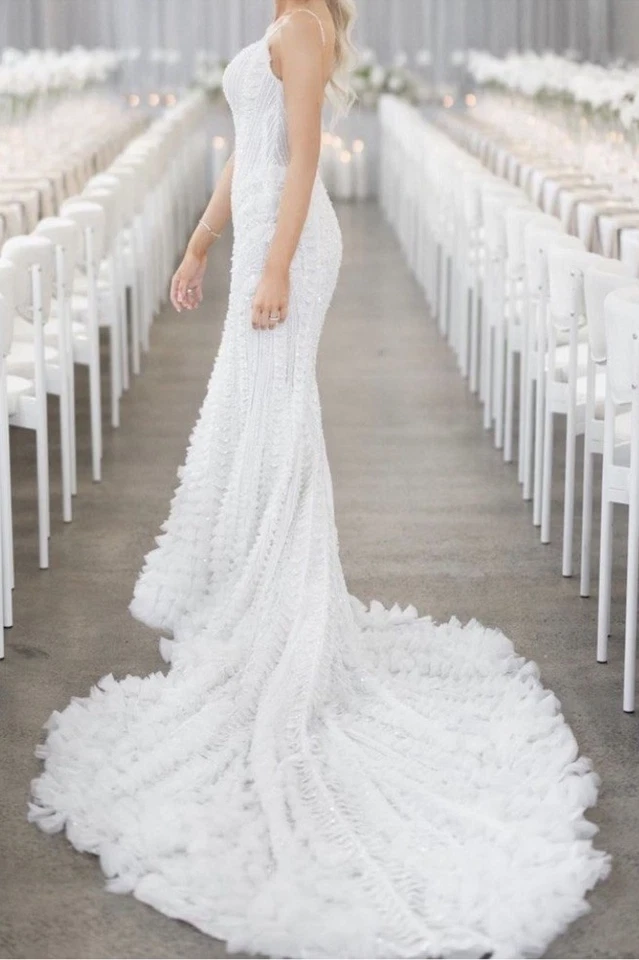 J’Aton Custom Wedding Gown Size 6 - image 3 of 4