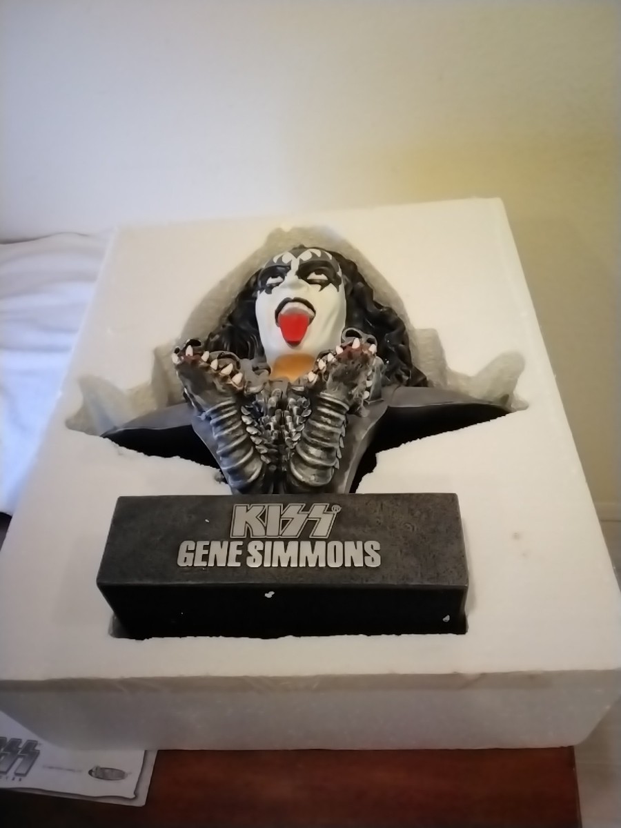 KISS Rock Band Destroyer Bust 1999 Spencers Exclusive Gene Simmons