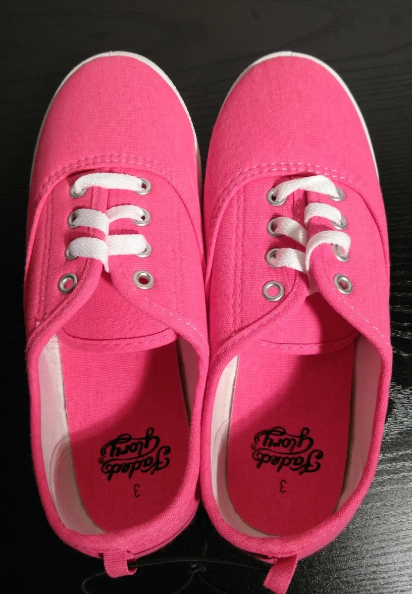Faded glory store tennis shoes