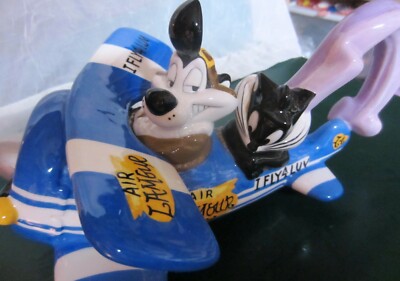  Pepe Le Pew / Penelope Ceramic Air L'Amour Airplane Teapot 