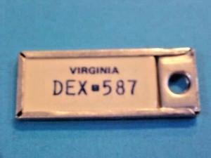 VINTAGE Virginia License Plate Tag Disabled American Veterans Keychain N156