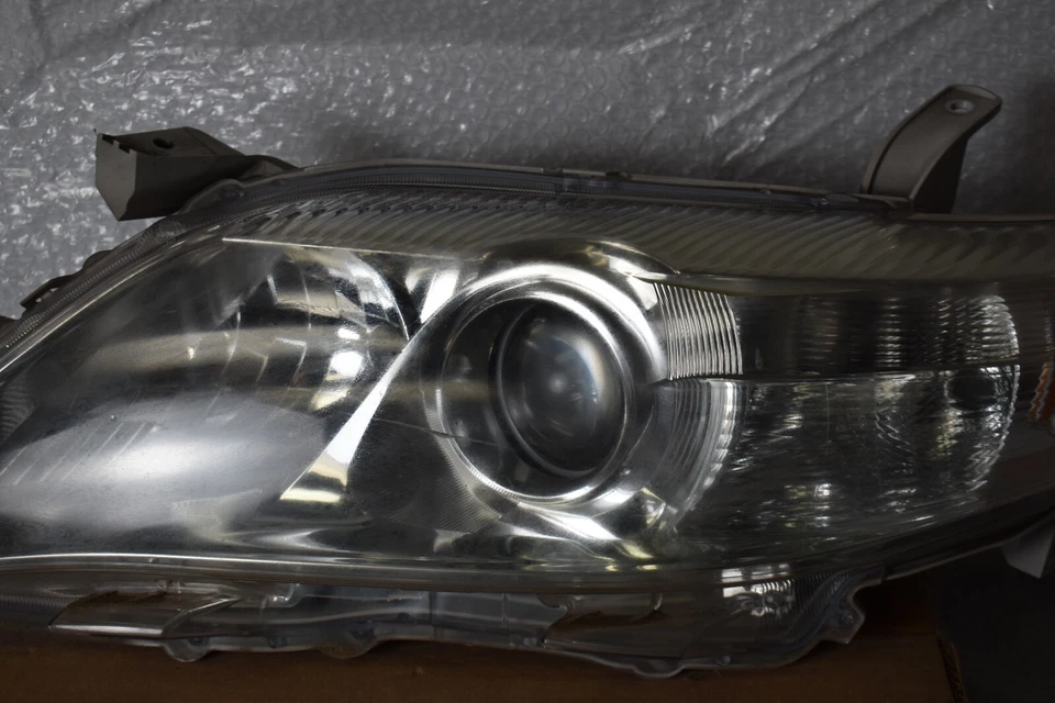 ЛЕВАЯ ФАРА TOYOTA CAMRY 2010-2011 ОТ ОРИГИНАЛЬНОГО ПРОИЗВОДИТЕЛЯ - Изображение 3 из 4