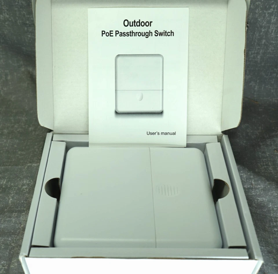2 Port Gigabit PoE Passthrough Switch Outdoor Ethernet Extender Up to 100m/328ft - Image 3 of 4