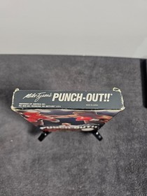 Mike Tyson&rsquo;s Punch-Out, Nintendo NES, CIB con carta, p&oacute;ster, manual, estuche