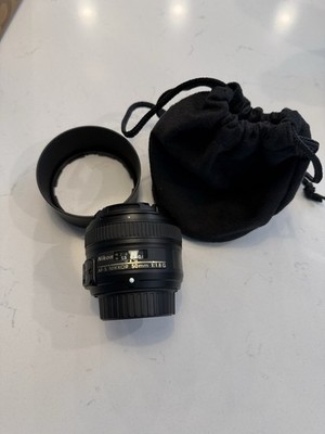 Nikon NIKKOR AF-S 50mm F/1.8G Lens + Soft Case/Hood/Front & Back Caps