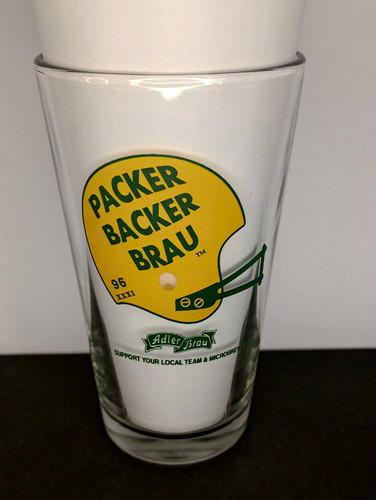 Vintage ADLER BRAU PACKER BACKER BRAU PINT BEER GLASS Appleton Brewing Football